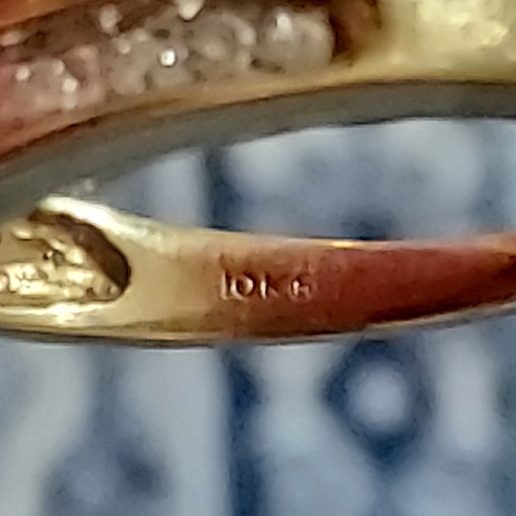 💎💍10K Yellow Solid Gold Diamond Vintage Cluster Ring  6.06 Grams - Picture 3 of 16